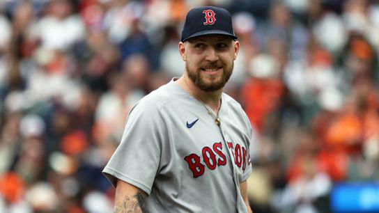 Red Sox Reveal Garrett Crochet Is Throwing Again (featured)