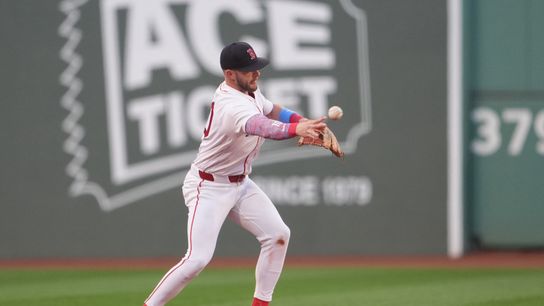 Making Sense of Red Sox's Trevor Story Injury Update (featured)