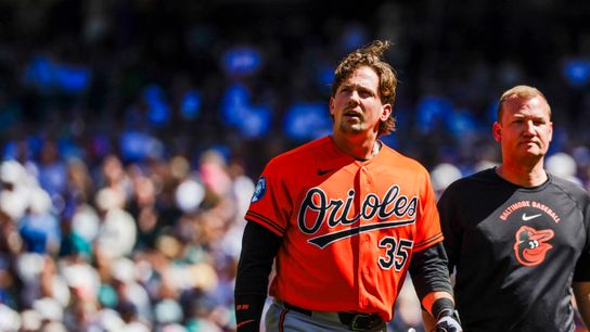 Report: Yankees Have Checked In On Rival All-Star Catcher (featured)