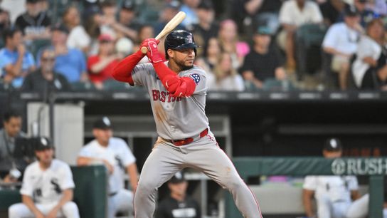 Red Sox's Willson Contreras Exits Wednesday's Game With Left Foot Contusion (featured)