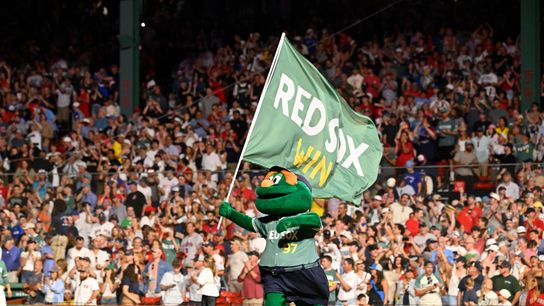 Red Sox Must Pass On Reunion With Former Clubhouse Favorite (featured)