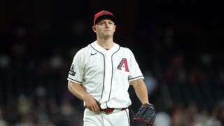 Blue Jays Reportedly Claim 10-Year Veteran Pitcher As Wild Card Race Heats Up (featured). Photo by Mark J. Rebilas/Imagn Images