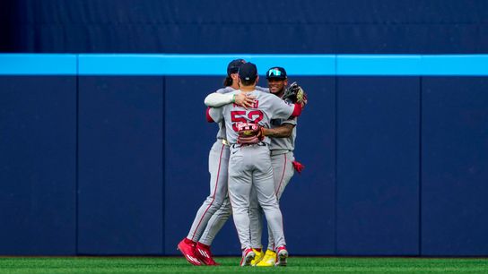 Phillies Should Trade For All-Star Outfielder On Red Sox (featured)