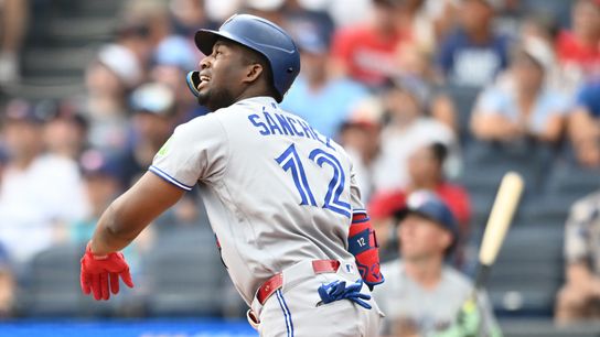 Diamondbacks Claim Veteran Outfielder Off Waivers Amid Wild Card Race (featured)