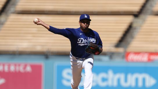 Dodgers Need To Consider Leaving Edwin Díaz Off Postseason Roster (featured)