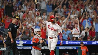 Kyle Schwarber, Colson Montgomery Have Chance To Break Not So Great MLB Record (featured). Photo by Eric Hartline/Imagn Images