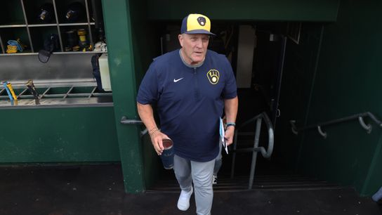 Brewers Manager Becomes First Manager in Over 50 Years To Do This (featured)