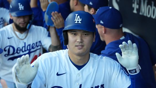 Shohei Ohtani Makes Decision On Pitching Future After Injury Riddled Season (featured)