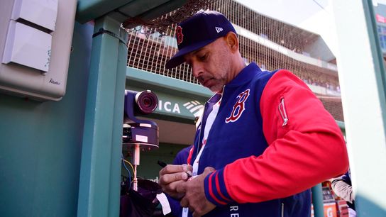 Alex Cora Reveals Thoughts On Managing Future (featured)