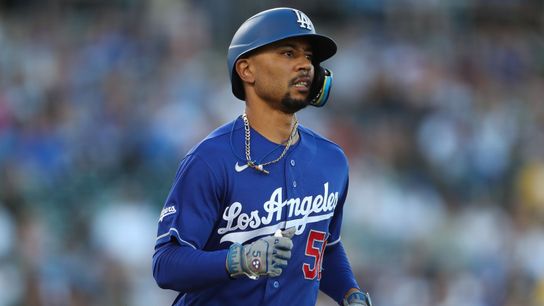 Red Sox Fans Mourn Mookie Betts' Mind-Blowing Dodgers Milestone (featured)