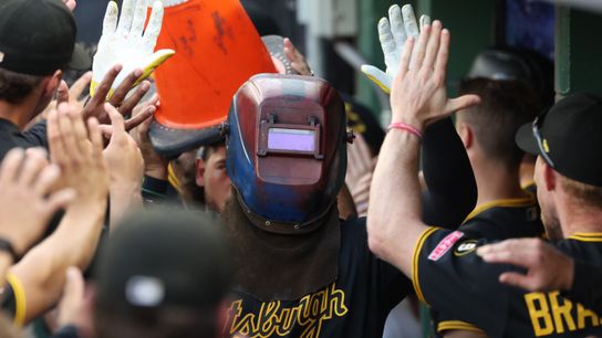 All-Star Slugger Sets Pirates Record With Historic Power Outburst  (featured)