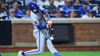 Royals Breakout Star Ties MLB Hits Record In Wild Slugfest Vs. Mets (featured). Photo by Vincent Carchietta/Imagn Images