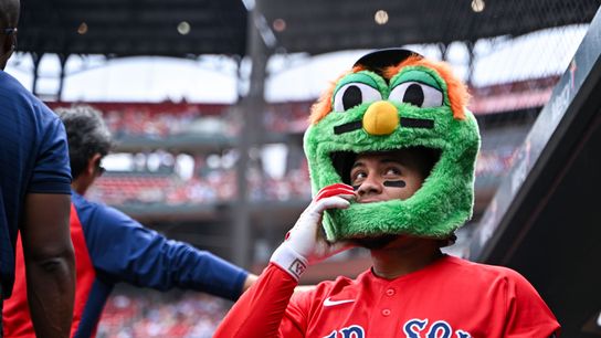 Red Sox's Glass-Half-Full Update on Willson Contreras Injury (featured)